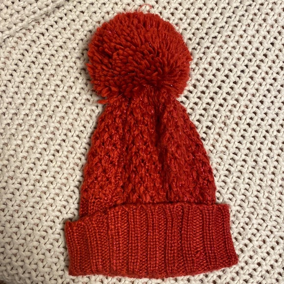 Red BCBGeneration Pom Pom winter hat - Picture 2 of 2